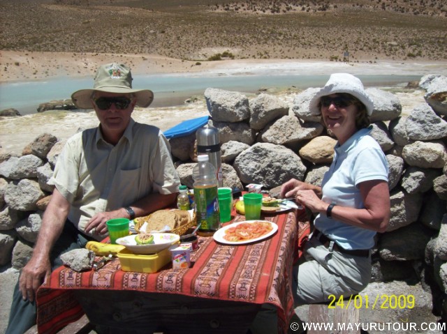 Rico Pic-Nic en las Termas de Polloquere
