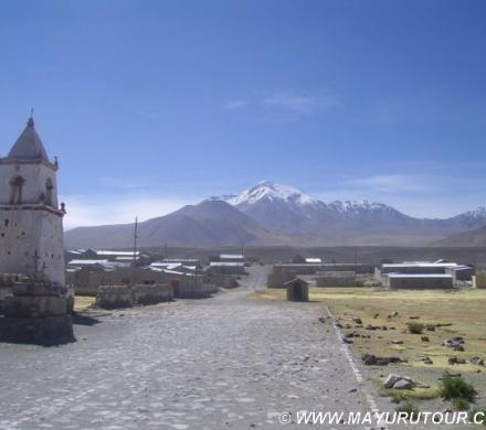 Volcán Isluga en el Norte de Chile