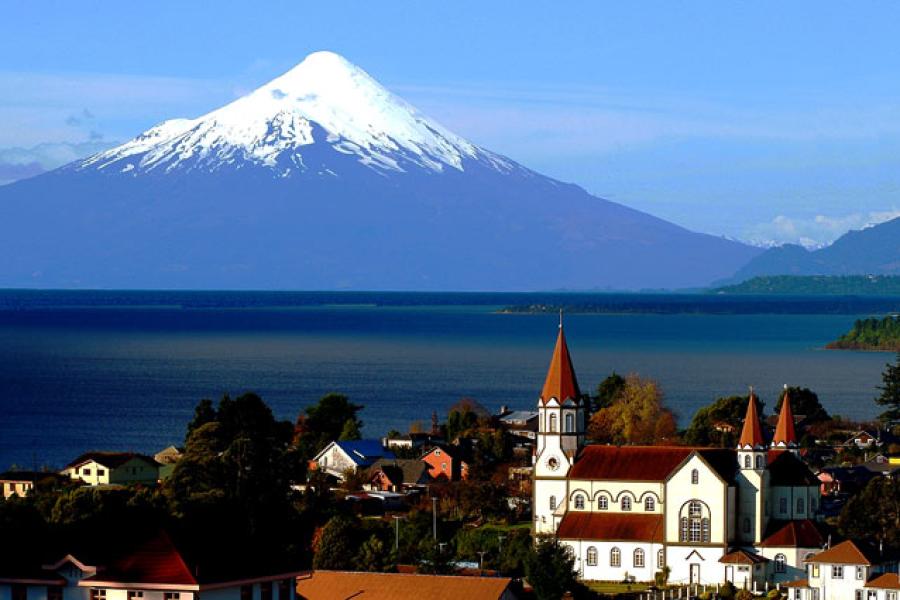 Viaje y Excursiones Chile - Valle de la Luna - Lagunas altiplánicas - Puerto Varas - Puerto Octay - Saltos del Petrohue - Volcán Osorno  (9 dí­as / 8 noches)
