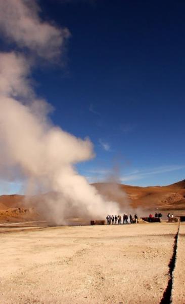 Turismo en Atacama. Arqueológico, Valle de la Luna, Laguna Cejar, Lagunas Altiplánicas, Geyser del Tatio (6 dí­as/5 noches)